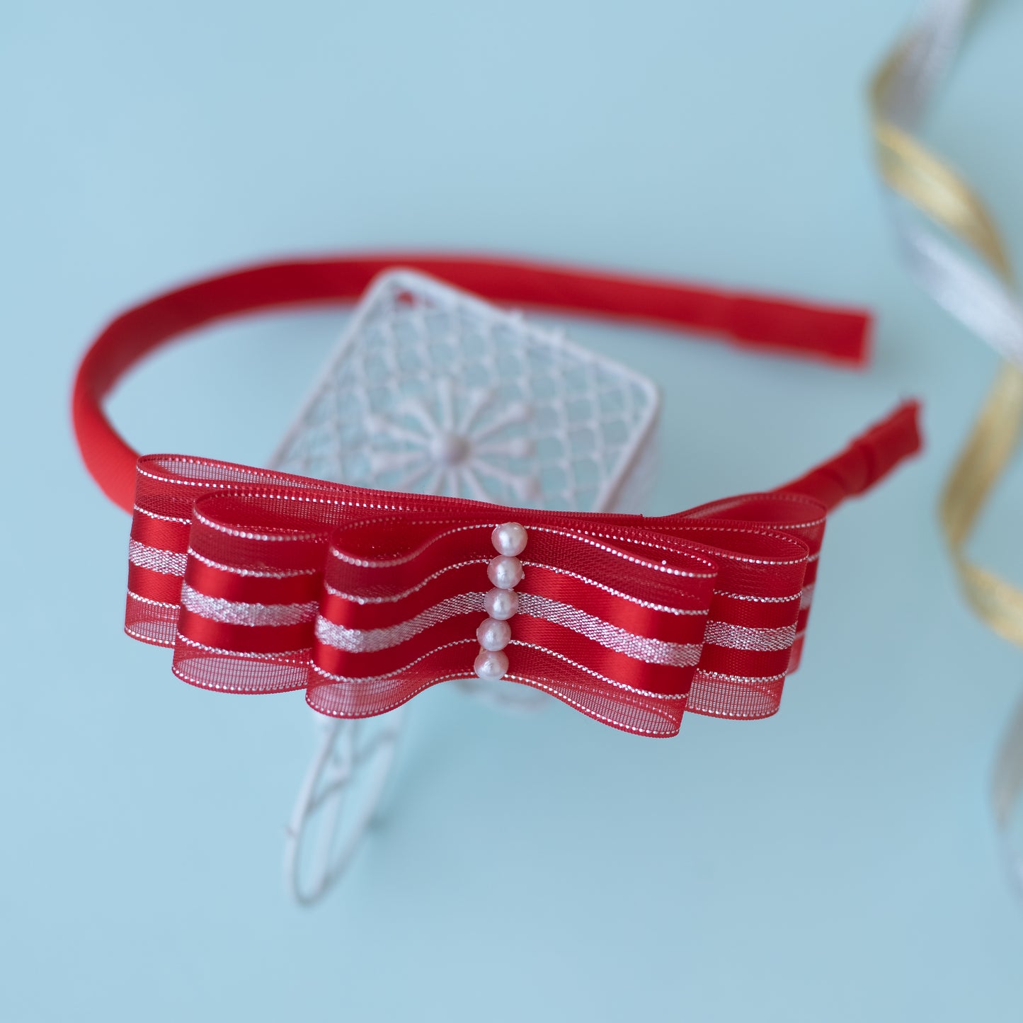 A shiny organza loopy bow hairband (1 nos) - Red, Silver